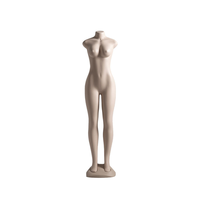 Peau de mannequin féminin sans tête, colorée avec une courbe naturelle du corps entier