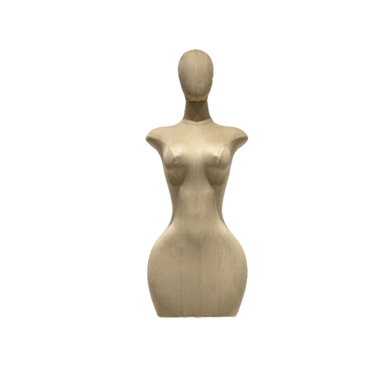 Modèle de demi-corps féminin grossier utilisé pour l'affichage du corps des vêtements avec courbe naturelle du corps pour l'affichage en magasin